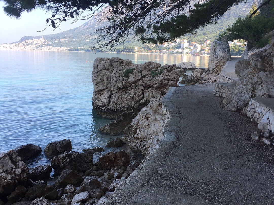 Duba beach-Zivogosce必去景点