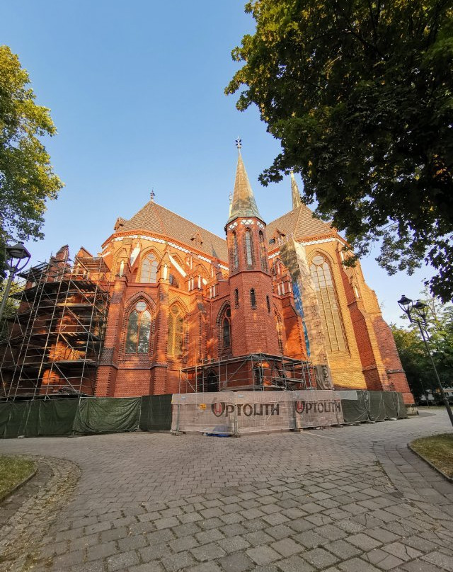 Cathedral Church of St’s. Peter and Paul景点图片