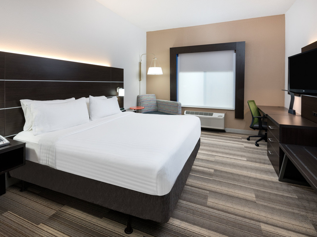 希尔斯维尔智选假日酒店主图