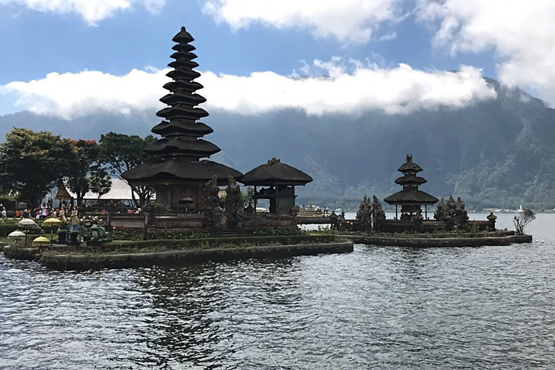 Putu Raka - Private Day Tours-登巴萨必去景点