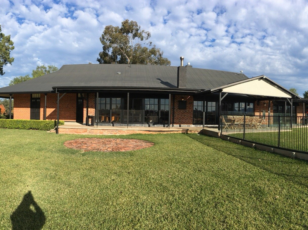 Tinonee Vineyard Estate-Broke必去景点