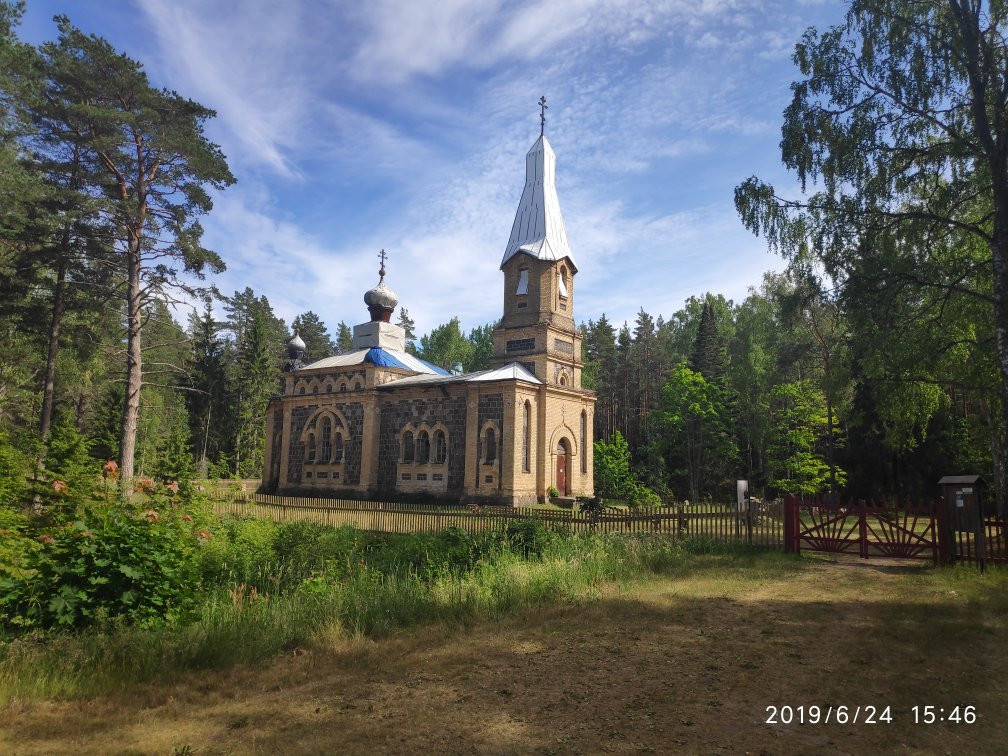 Ruins of Puski Church景点图片