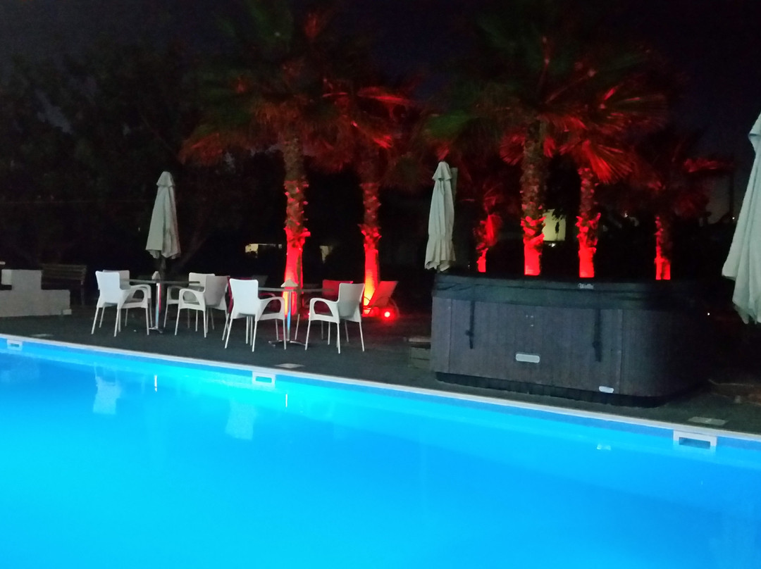 New Day Apartments主图