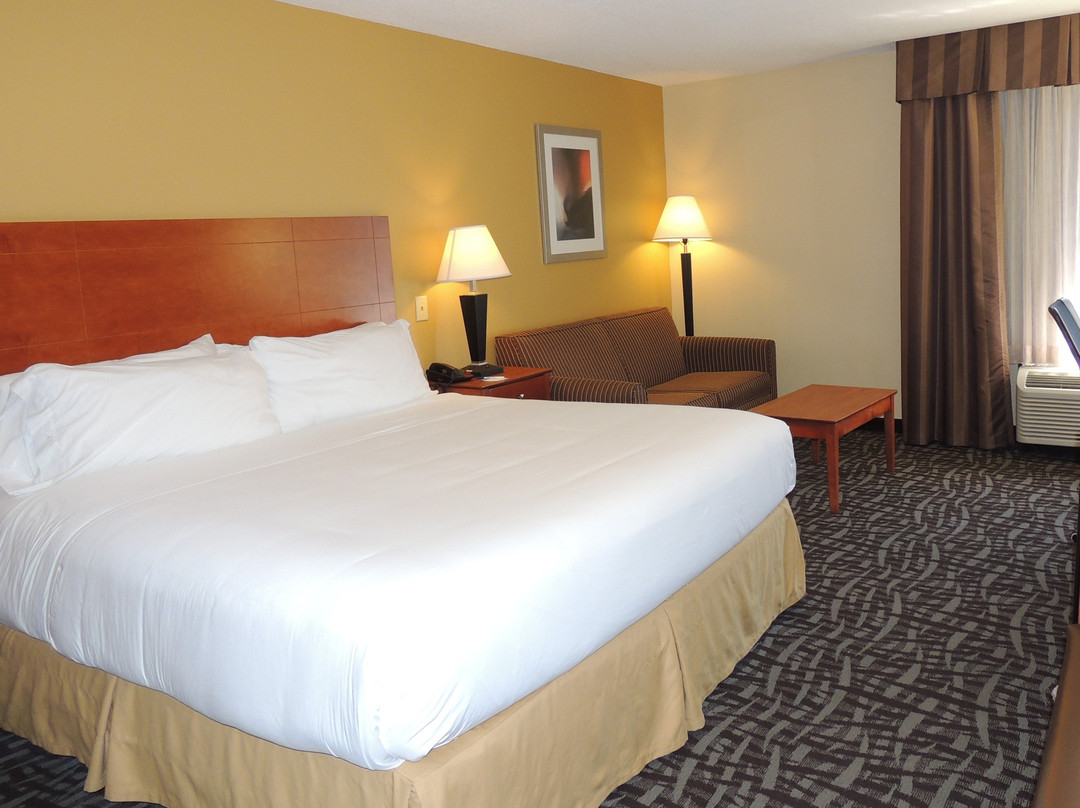 Holiday Inn Express & Suites Birmingham Ne - Trussville By IHG主图