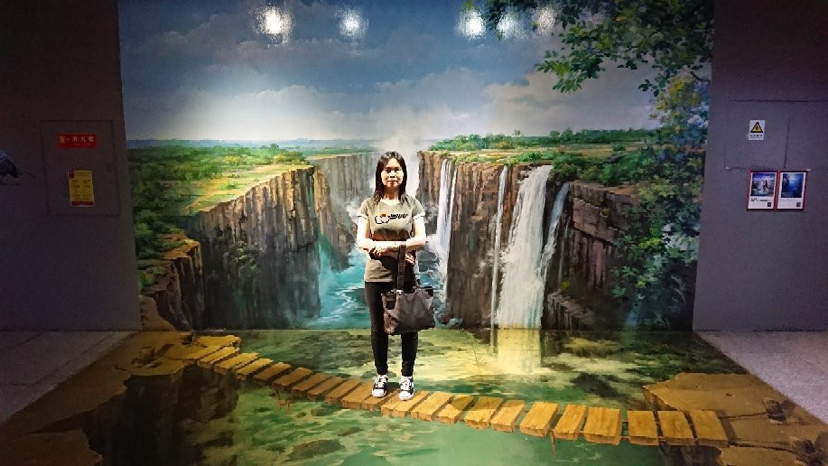 Gallery 2