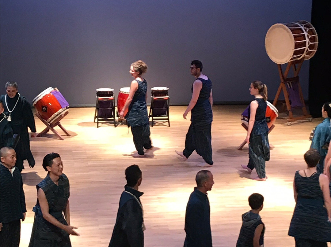 The House - Performing Arts Centre-普利茅斯必去景点