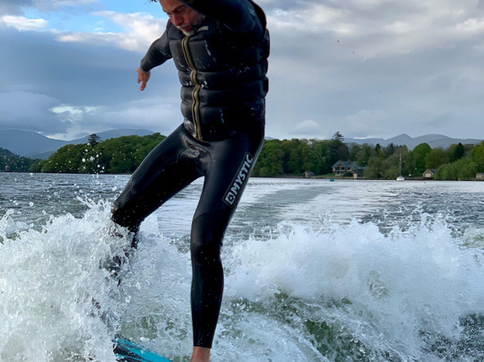 Windermere Wakesurfing