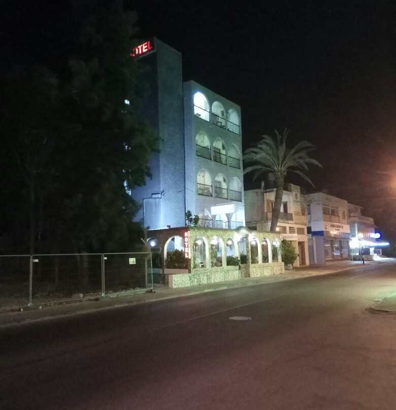 Le Village Hotel主图