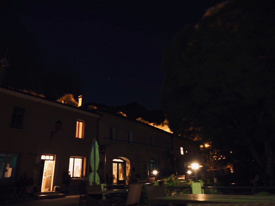Auberge Le Domanial主图