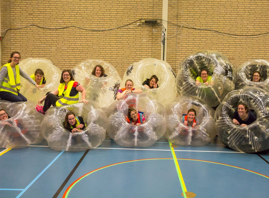 Glow & Bubble voetbal Maastricht-马斯特里赫特必去景点
