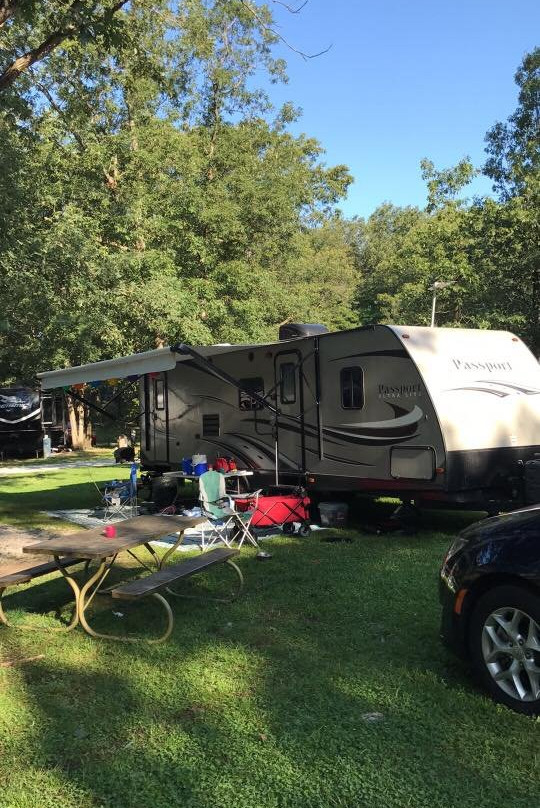 Oak Lake RV Resort