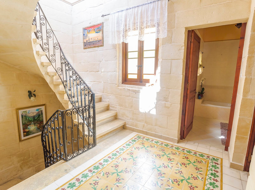 Tieqa Hamra Charming House主图