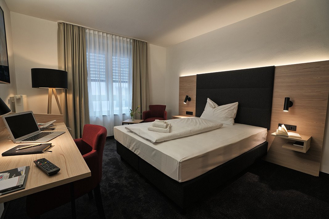 马瑞恩霍夫酒店主图