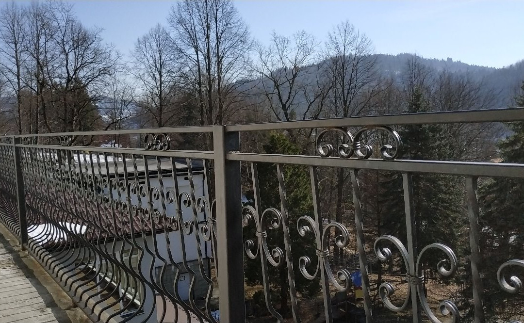 多姆贝斯基德山假日酒店主图