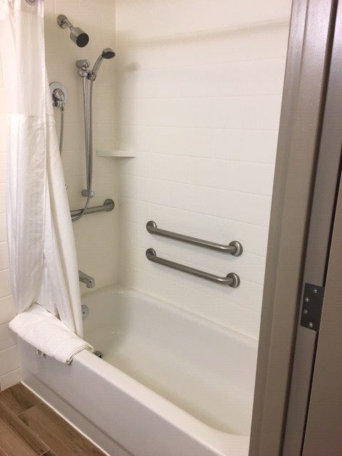 奥斯威戈湖希尔顿花园酒店主图