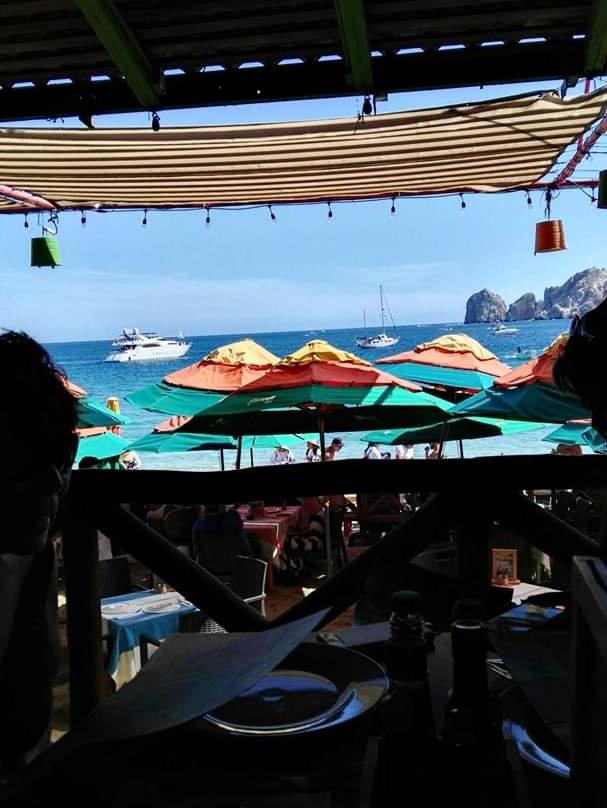 Mango Deck Restaurant & Beach Club景点图片