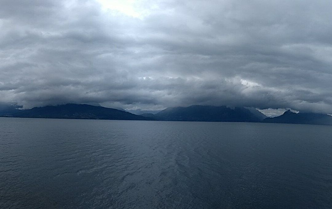 Futrono旅游景点-La Piedra Bruja