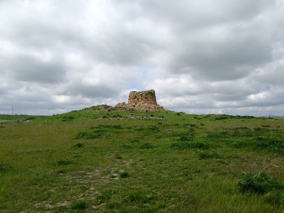 Mandas旅游景点-Nuraghe Piscu