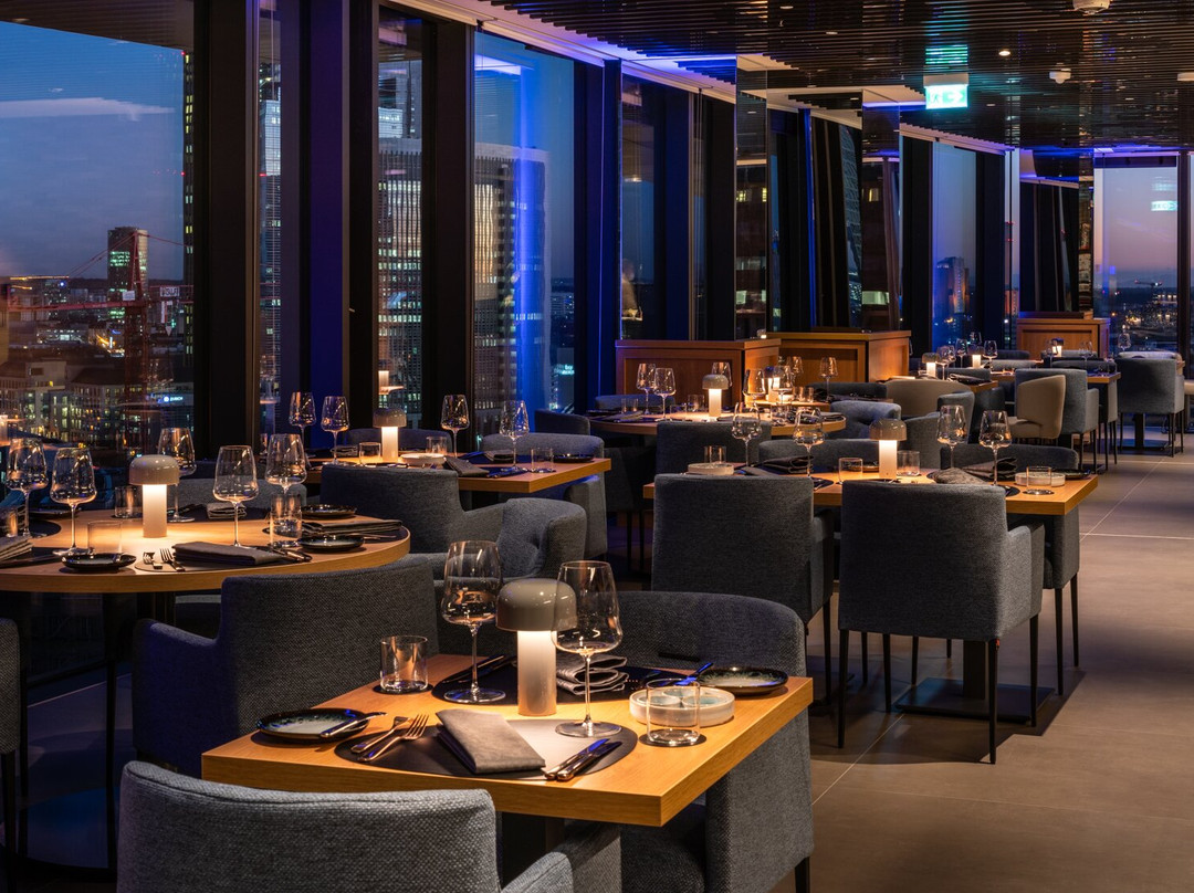 Oben Restaurant & Skybar