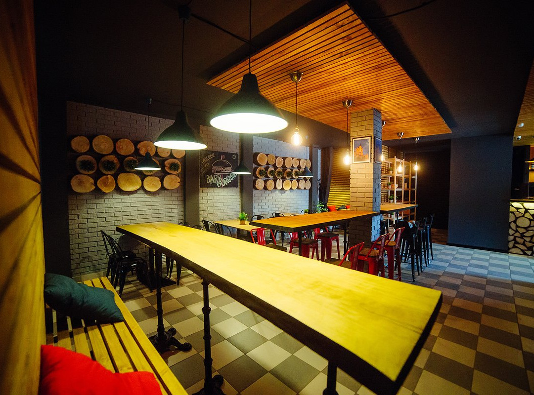 Grishanki餐馆和美食-Barr Burger