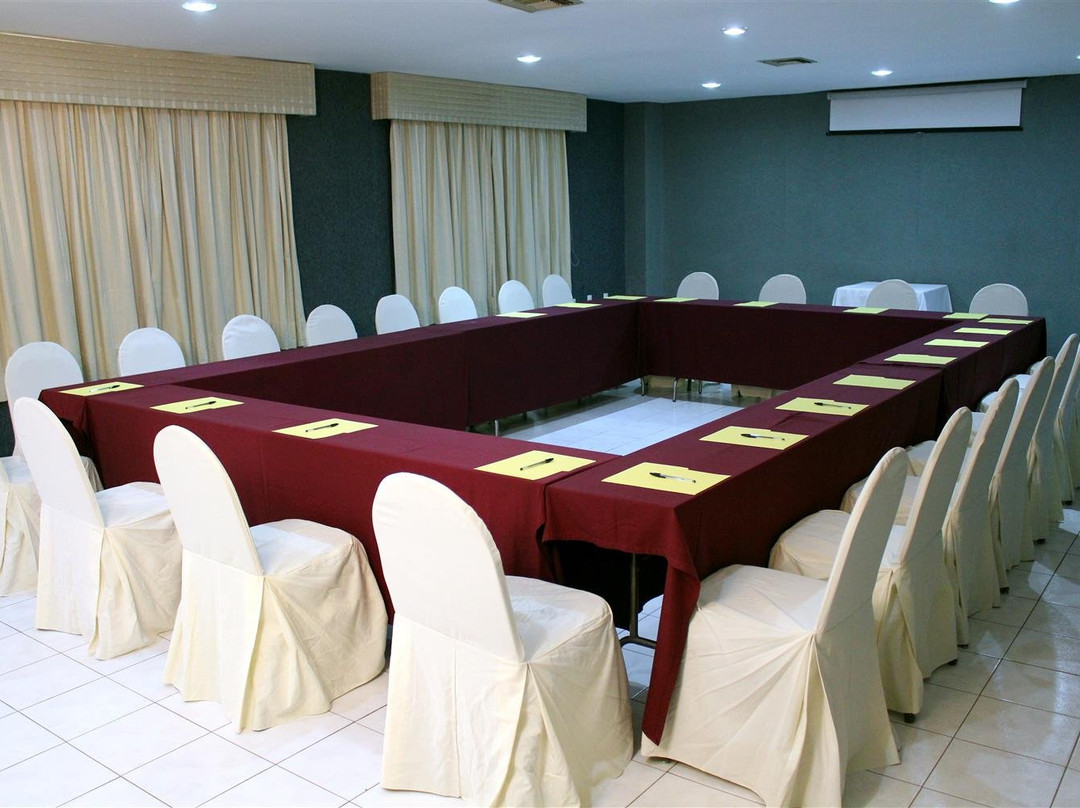 Best Western Plus Plaza Florida & Tower主图