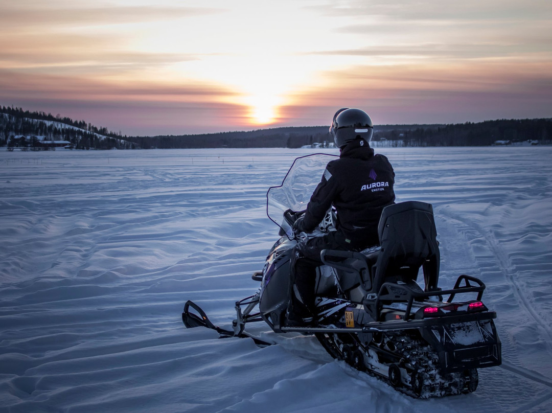 Aurora eMotion - Electric Snowmobile Safaris景点图片