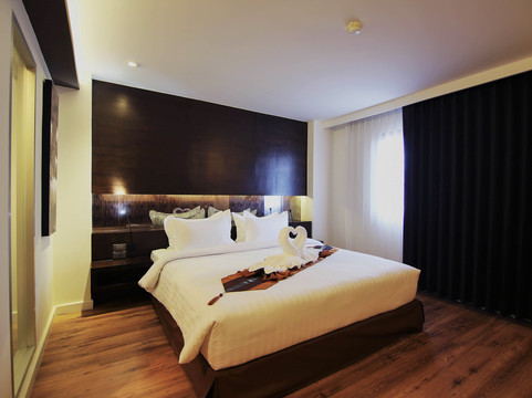 奥利弗酒店主图