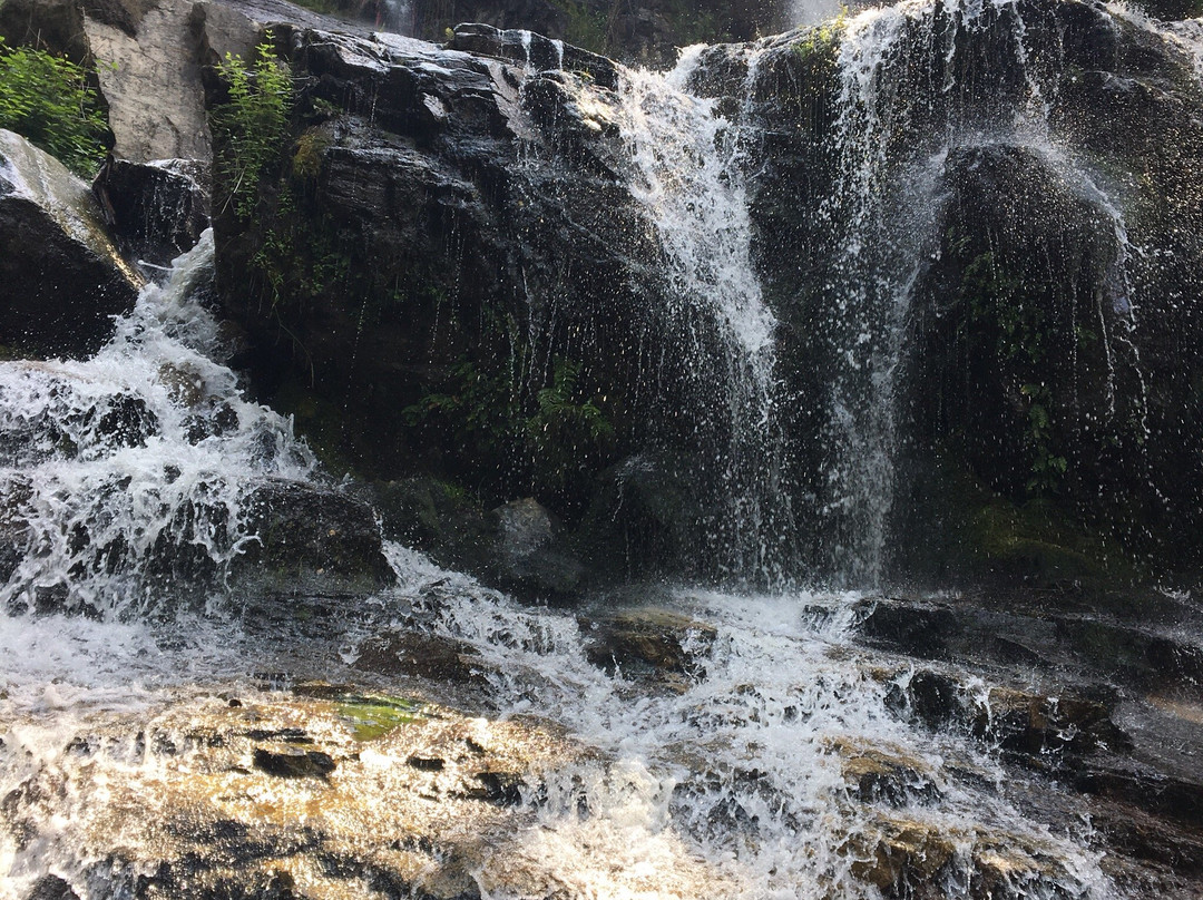 Naramata Falls景点图片