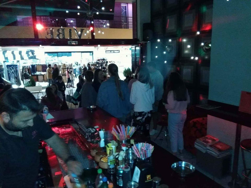 ViBE Cocktail Music Bar景点图片