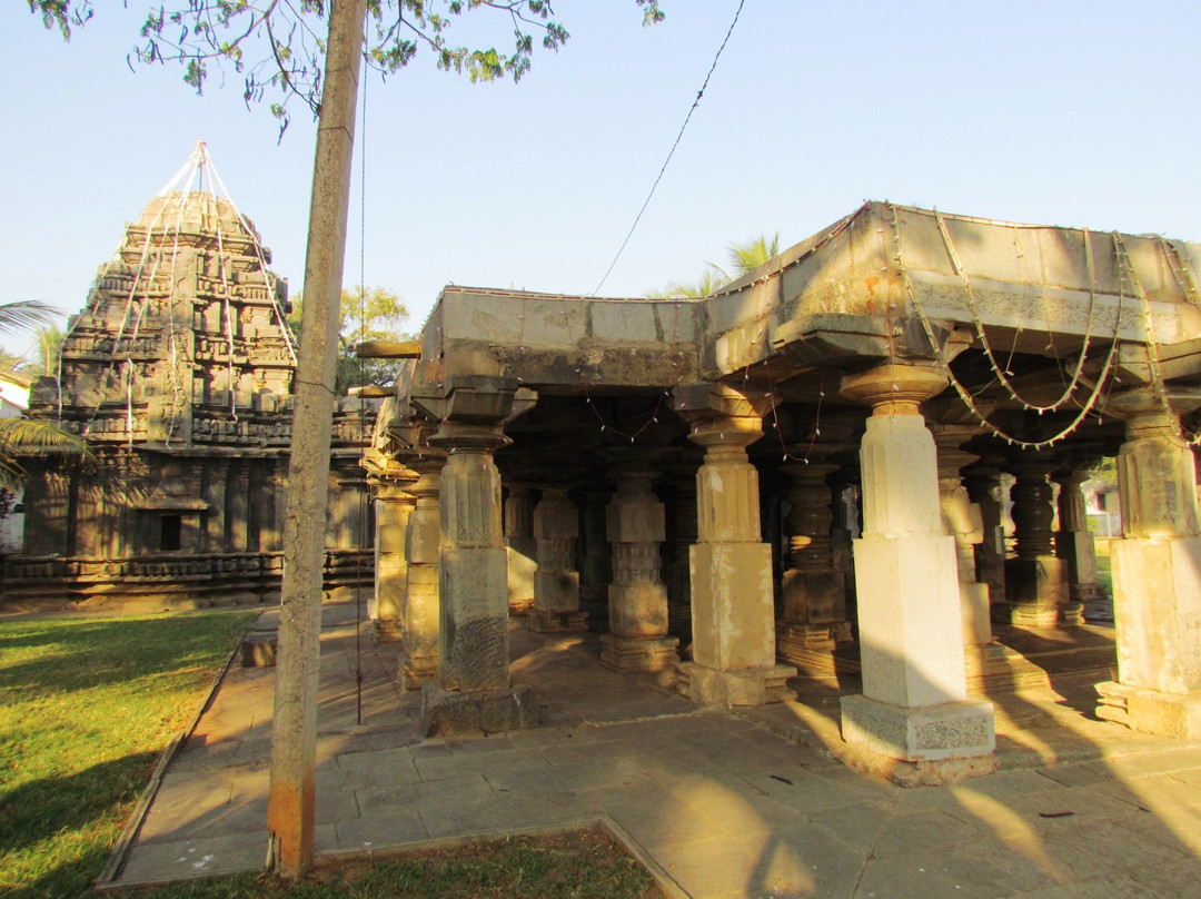 Kadambeshwar Temple景点图片
