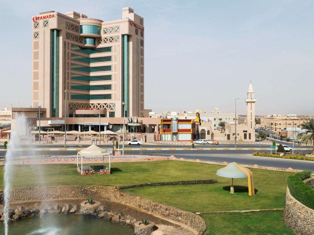 Ramada by Wyndham Al Qassim主图