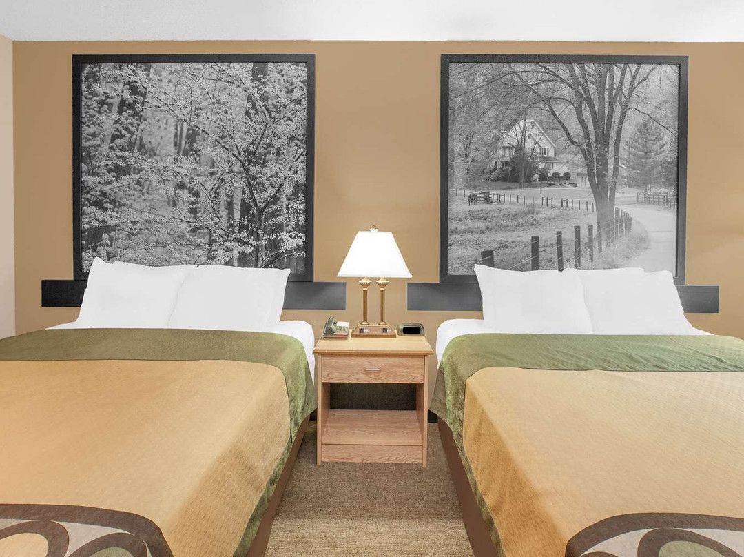 Super 8 by Wyndham Seville主图