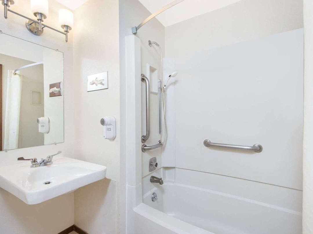 水牛城速8酒店主图