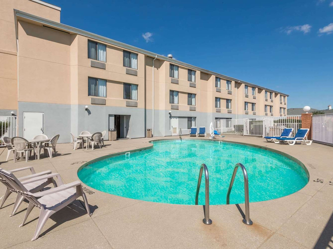 Super 8 by Wyndham Jasper主图