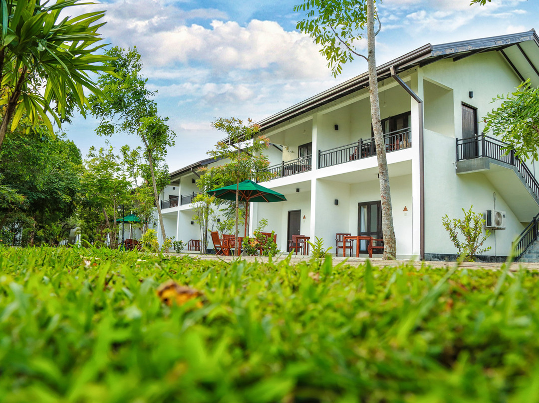 Oak Ray Elephant Lake Resort主图