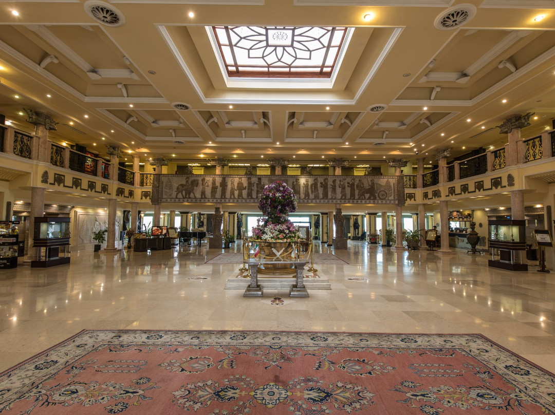 Dariush Grand Hotel主图