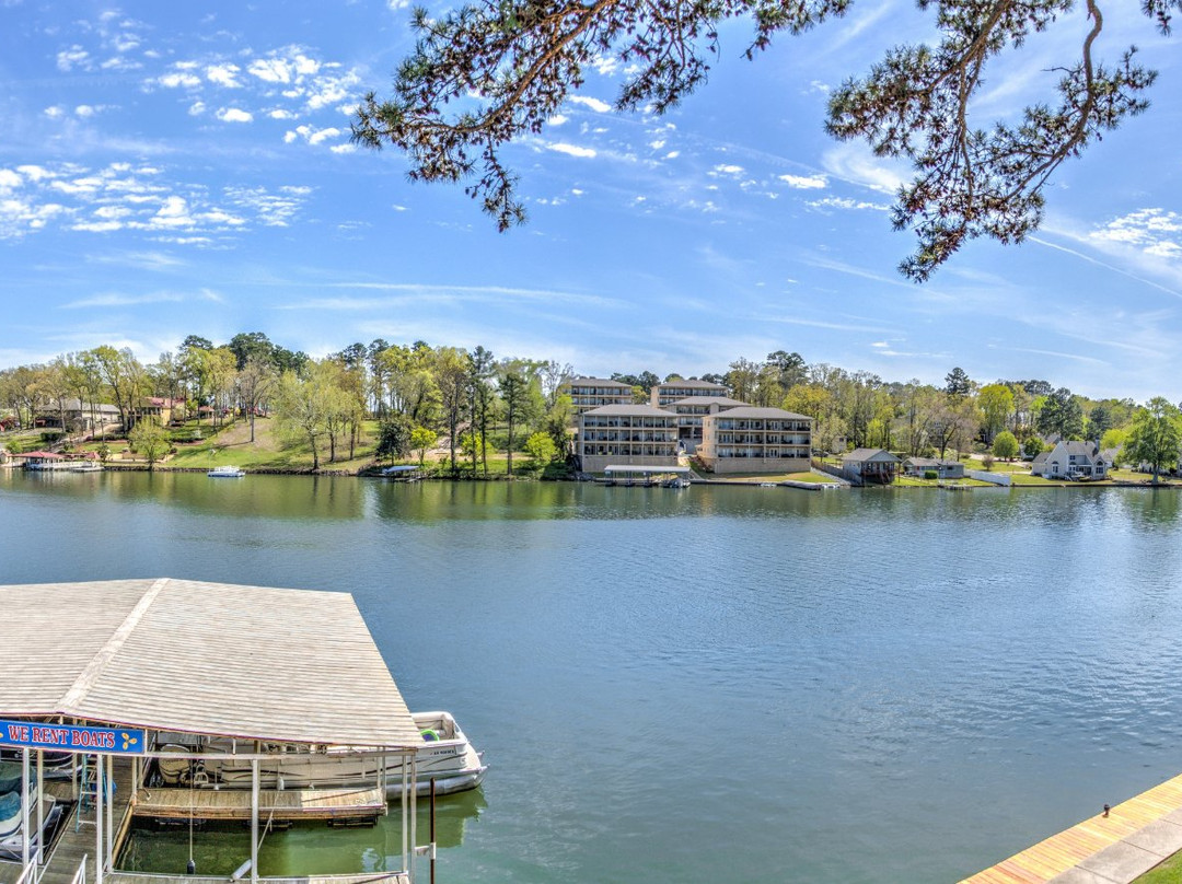 Long Island Lake Resort主图