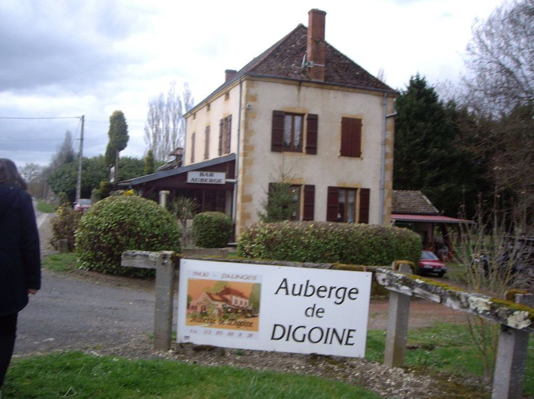 Saint-Aubin-en-Charollais旅游攻略图片