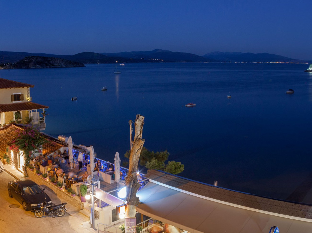 Mari Hotel & Maisonettes