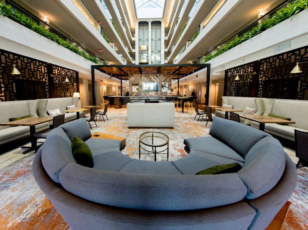 Embassy Suites by Hilton Lexington Green主图