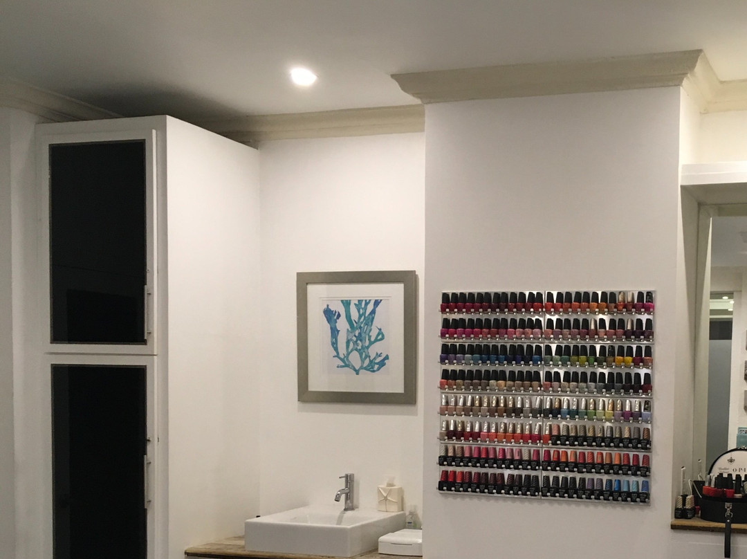 Atera Boutique Spa-Holetown必去景点