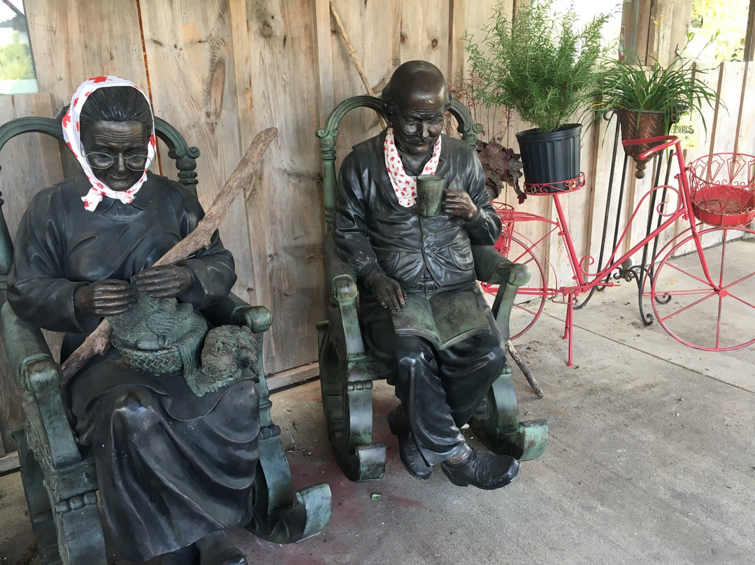 Awesome Blossom Organics-卡利登必去景点