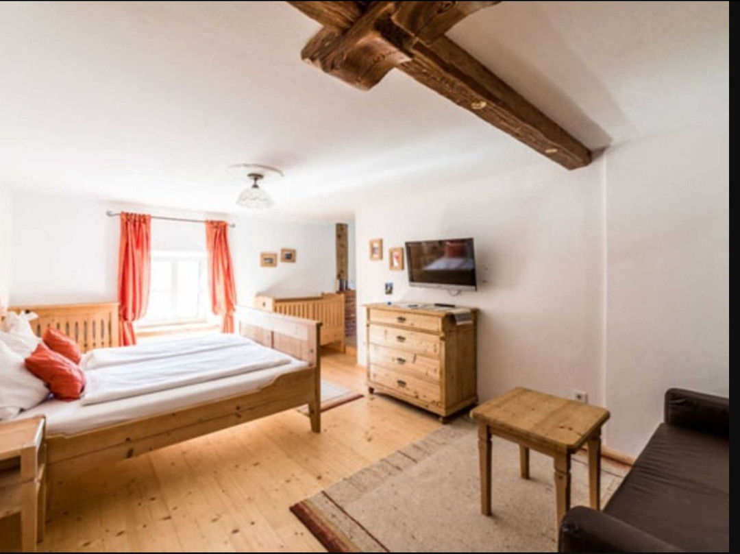 Zell am Moos酒店住宿-Ederbauer am Irrsee