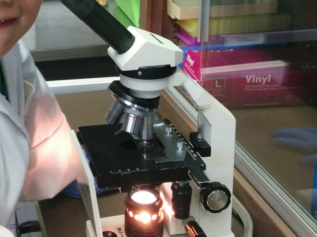 Musée de la santé Armand-Frappier-拉瓦尔必去景点