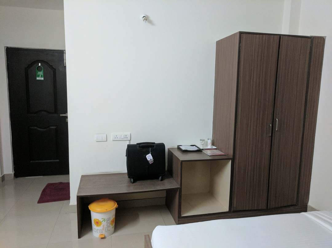 Oyster Airport Hotel主图