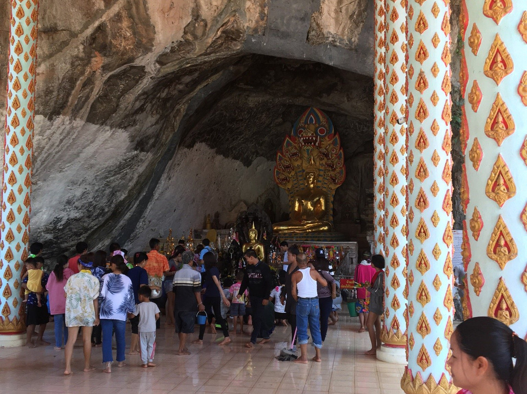 Wat Tham Suwannakhuha景点图片