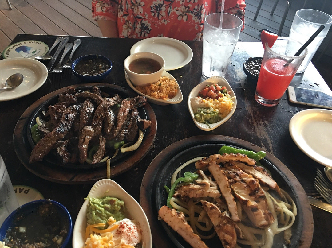 弗里斯科餐馆和美食-La Hacienda Ranch