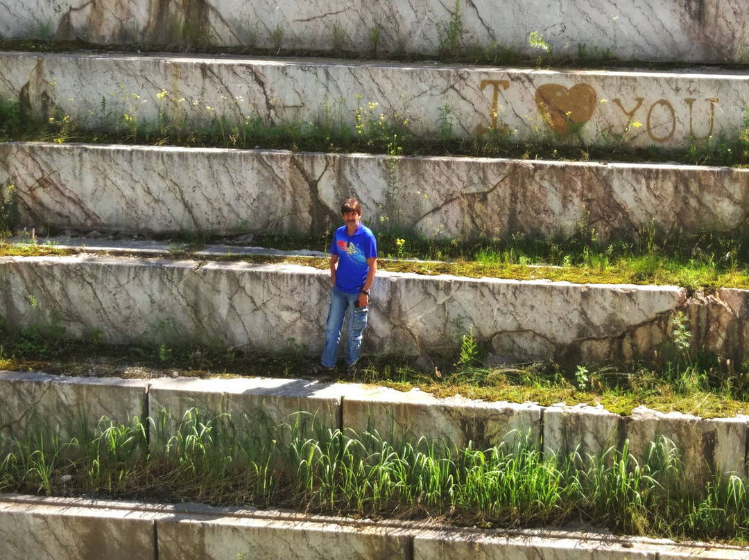 Abandoned Marble Quarry-Iskitim必去景点