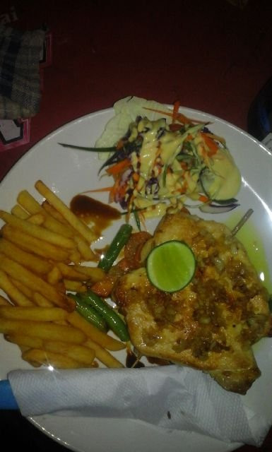 Sukadana餐馆和美食-Warung Smile