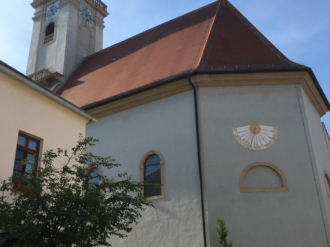 Katholische Stadtpfarrkirche zur Heiligsten Dreifaltigkeit-Rust必去景点